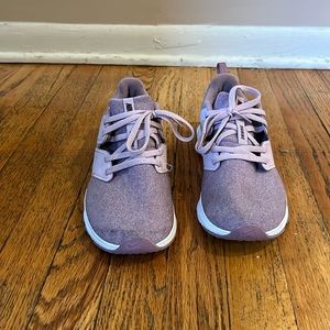 Light purple training nikes